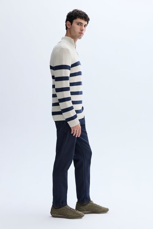 SLIM STRAIGHT FIT PANTOLON