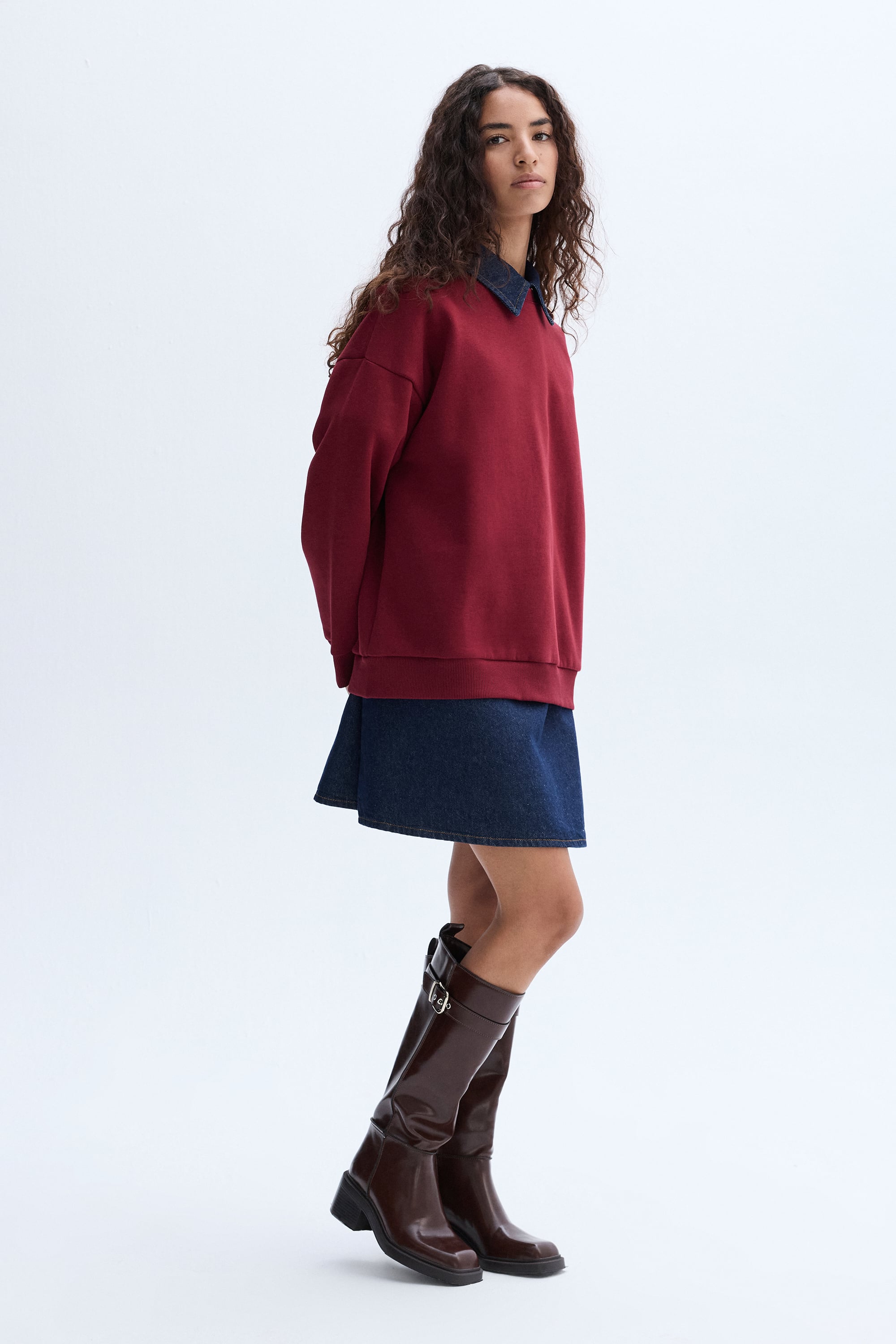 LOOSE FIT DÜĞME DETAYLI BİSİKLET YAKA SWEATSHIRT