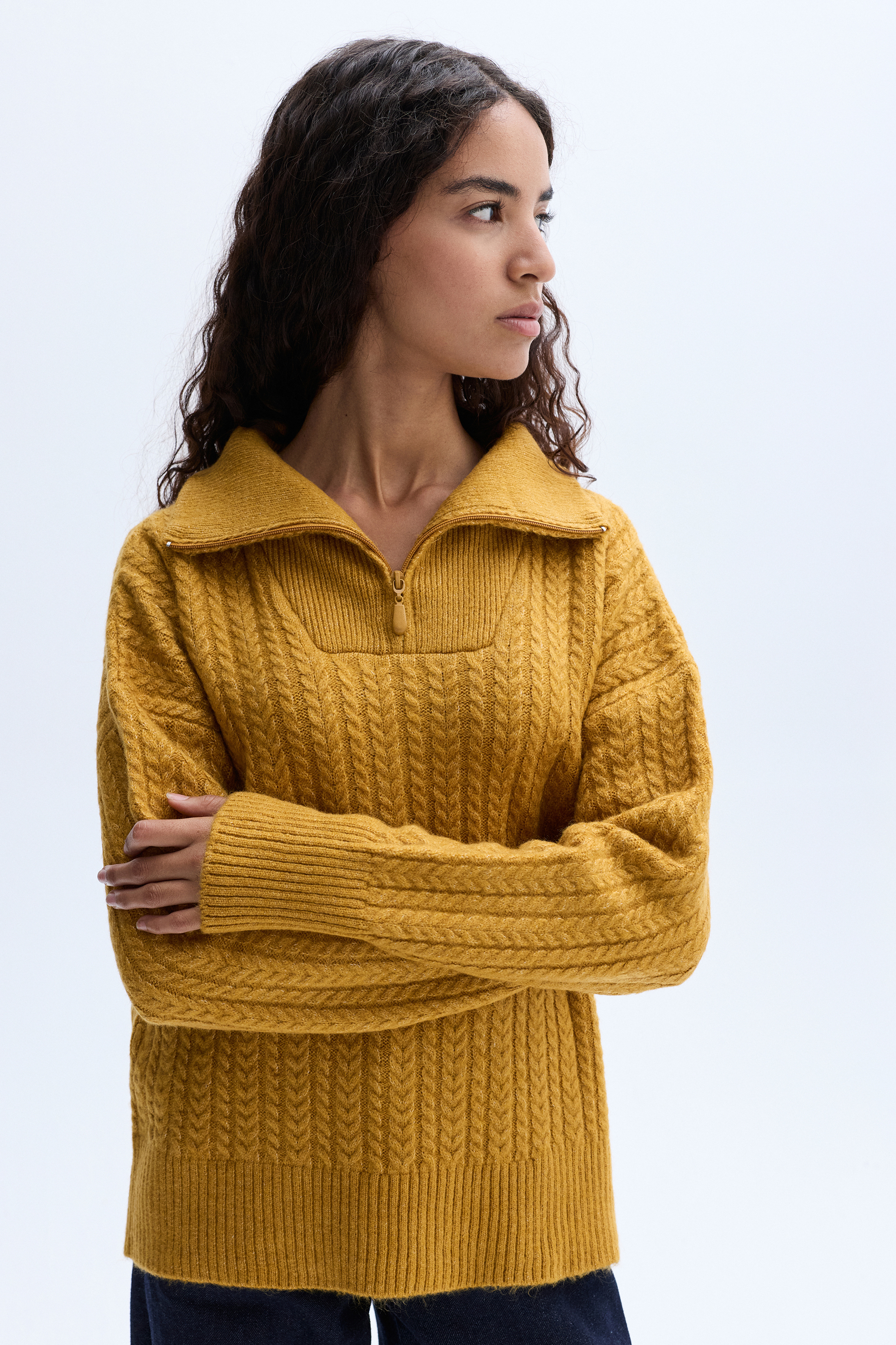 LOOSE FIT SAÇ ÖRGÜLÜ DİK YAKA KAZAK