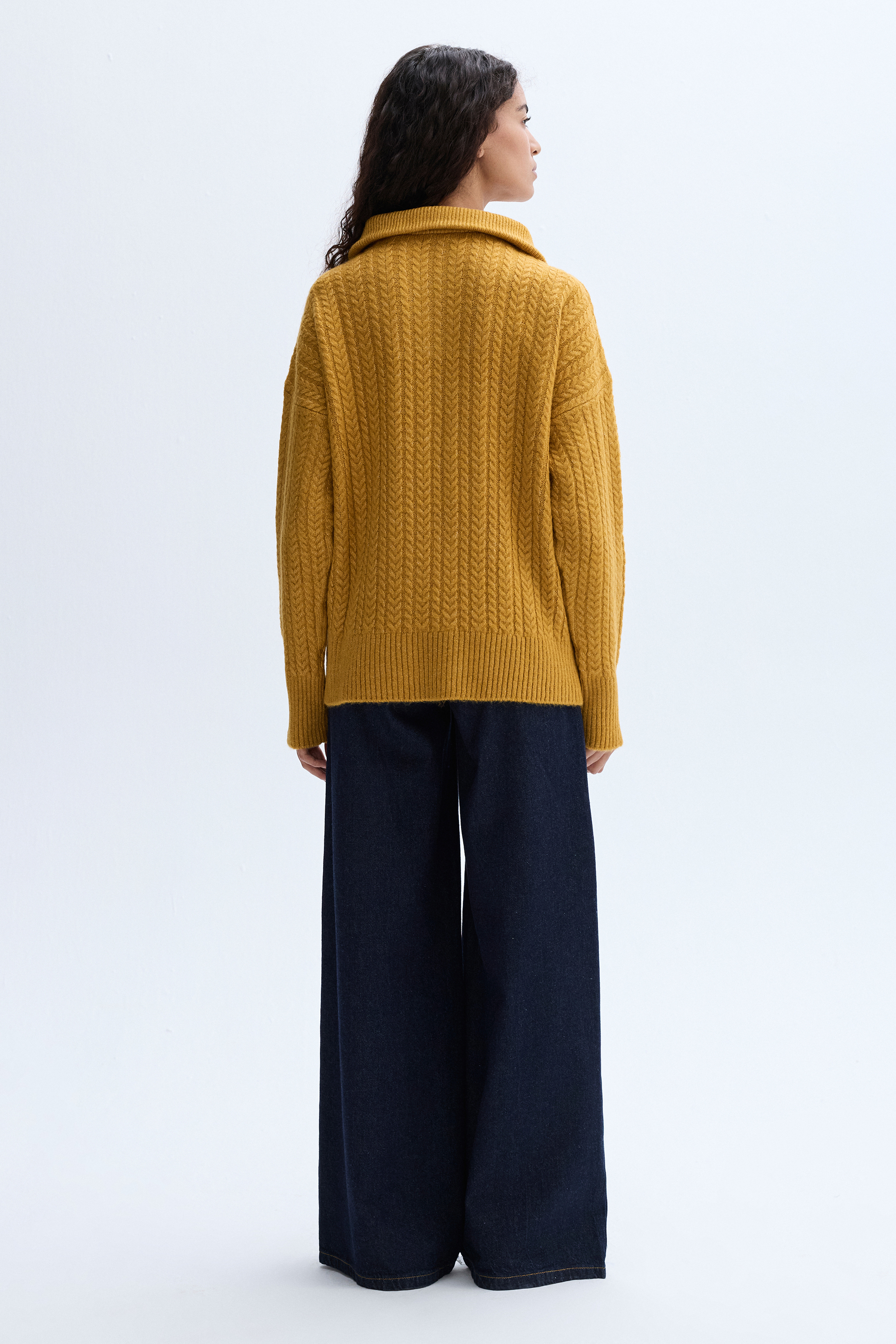 LOOSE FIT SAÇ ÖRGÜLÜ DİK YAKA KAZAK