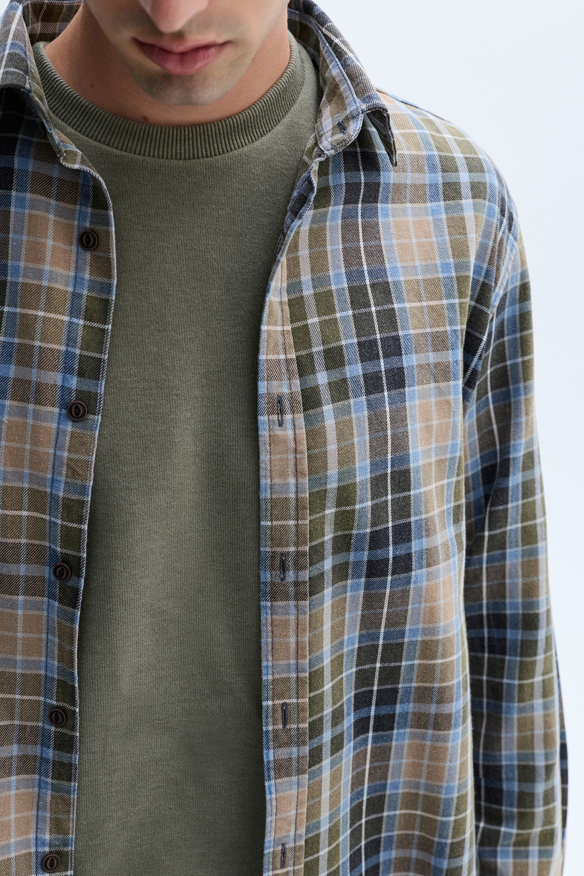 EKOSELİ REGULAR FIT UZUN KOLLU GÖMLEK