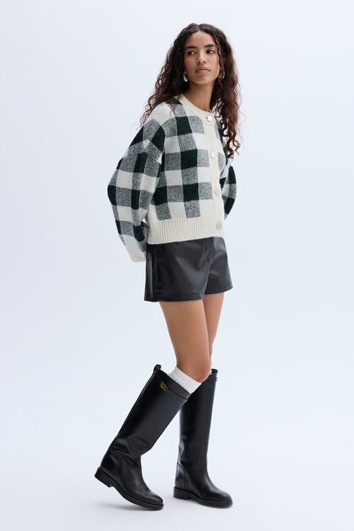 JAKARLI KARELİ BİSİKLET YAKA HIRKA