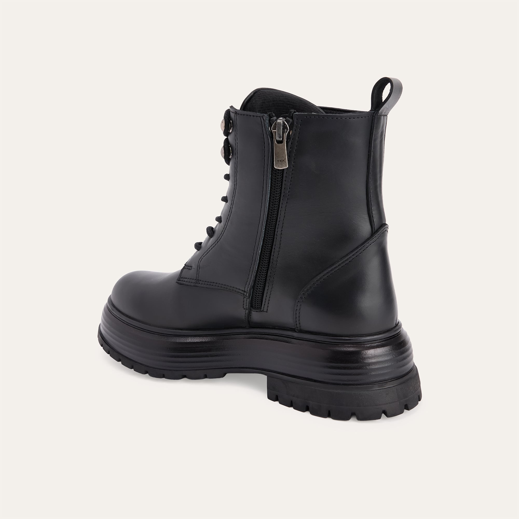 HAKİKİ DERİ BAĞCIKLI BOT