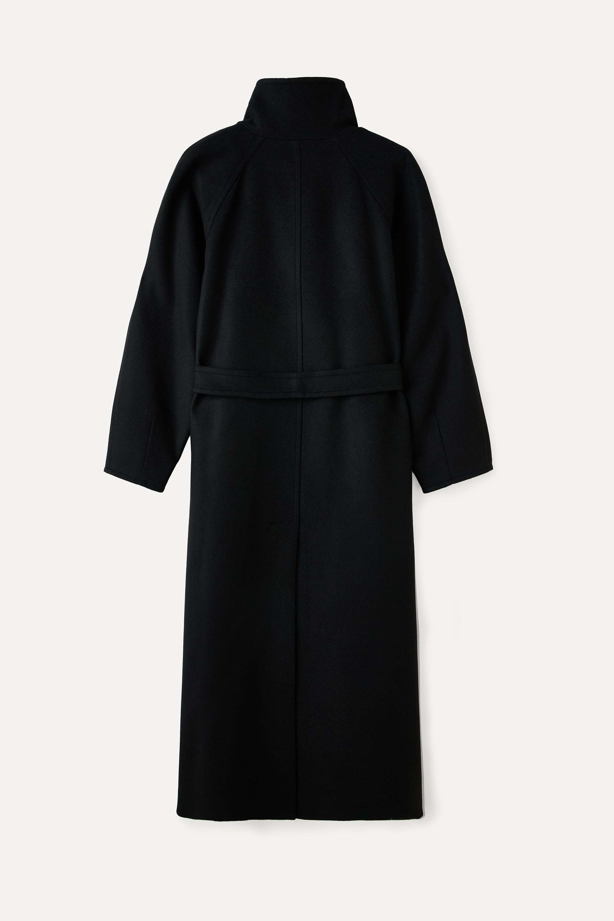 DİK YAKA KUŞAKLI UZUN KAŞE KABAN