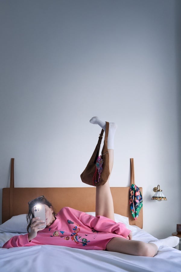 BASKILI BİSİKLET YAKA SWEATSHIRT