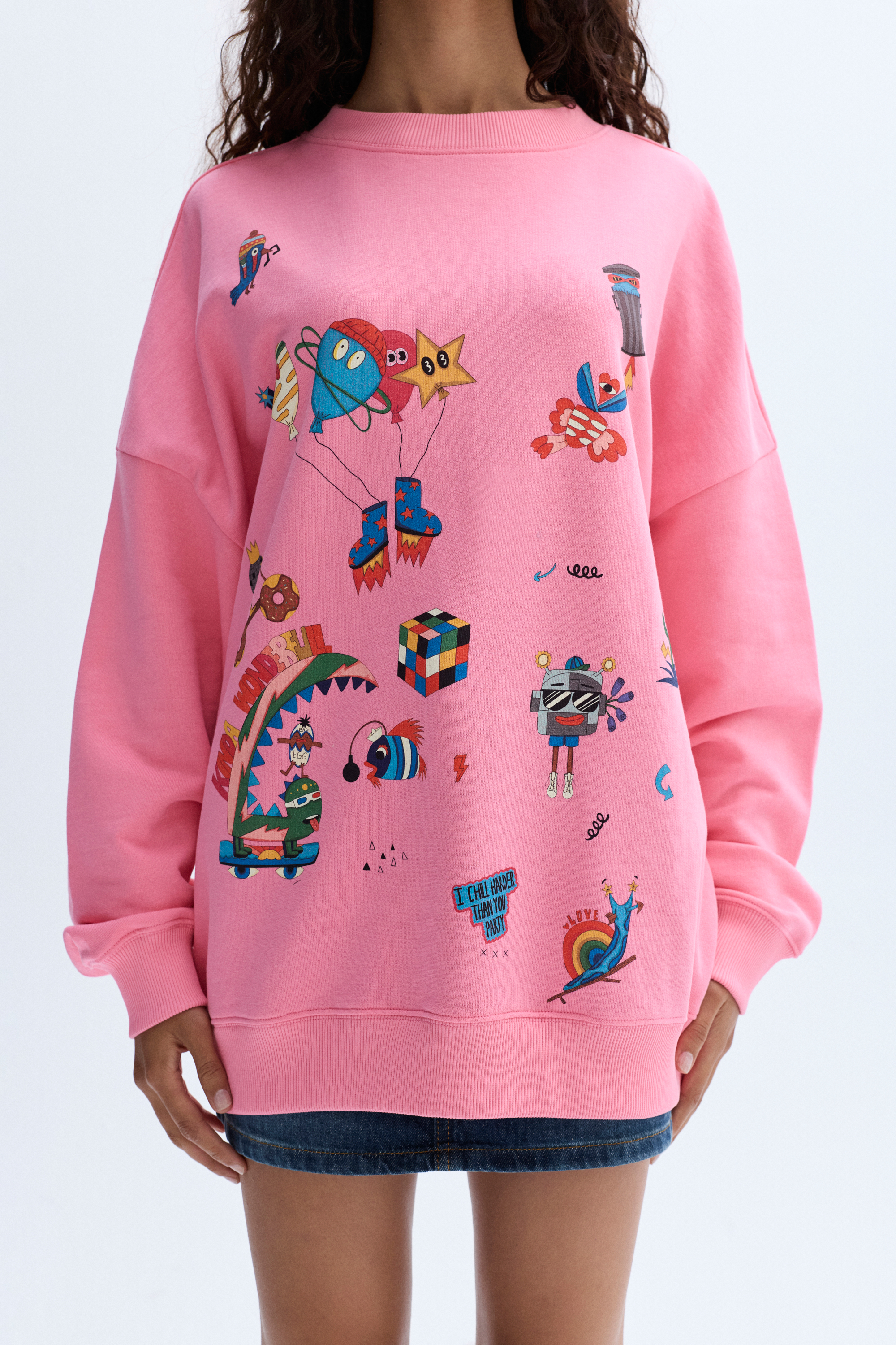 BASKILI BİSİKLET YAKA SWEATSHIRT