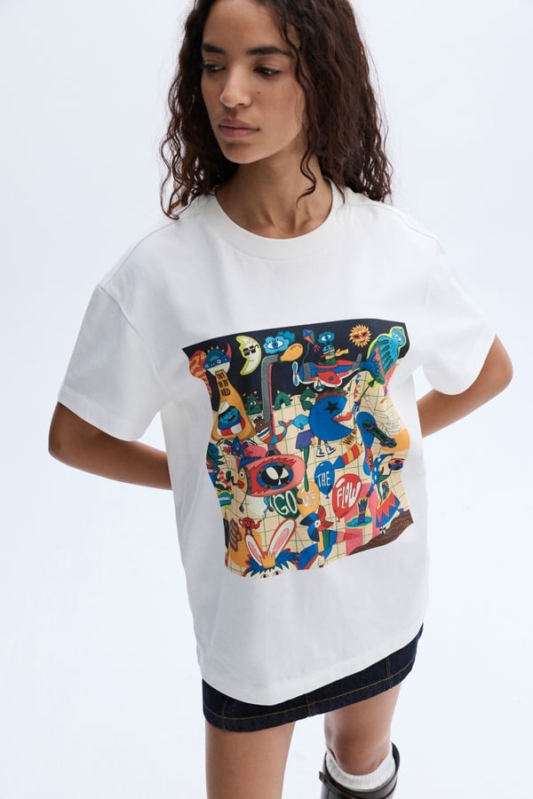 BASKILI BİSİKLET YAKA T-SHIRT