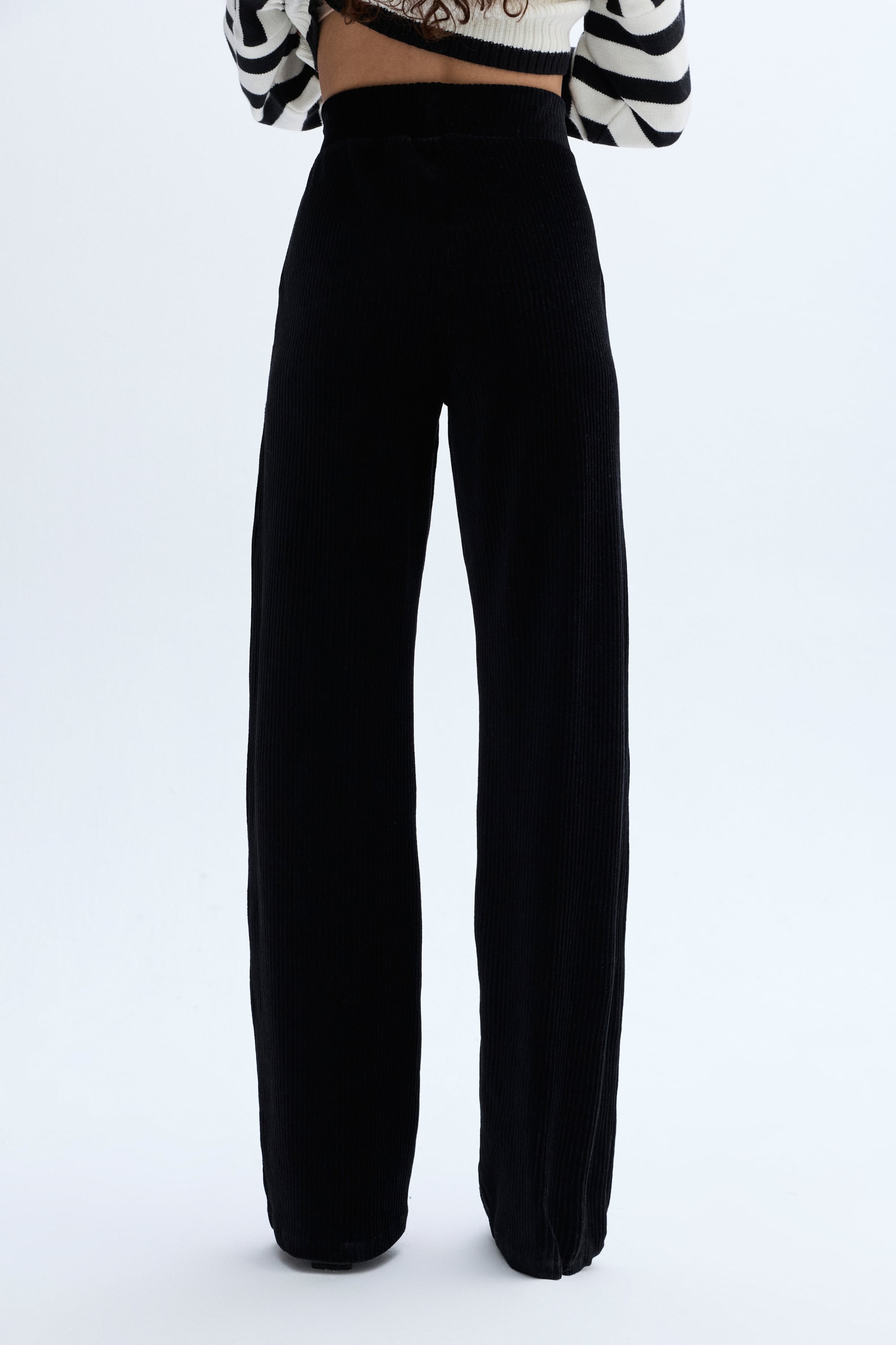 KADİFE DOKULU WIDE LEG EŞOFMAN ALTI