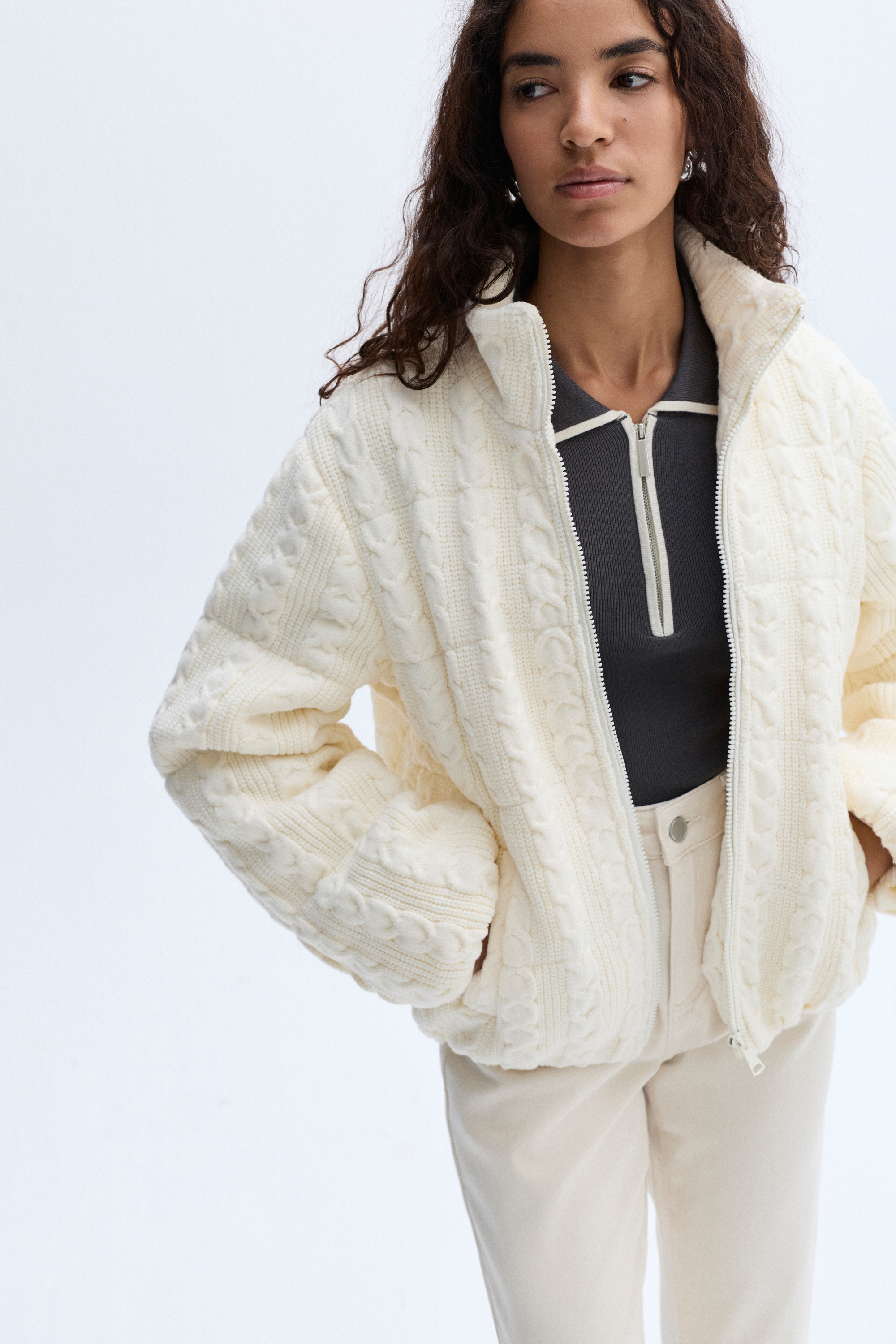 ÖRGÜLÜ DİK YAKA MONT CEKET