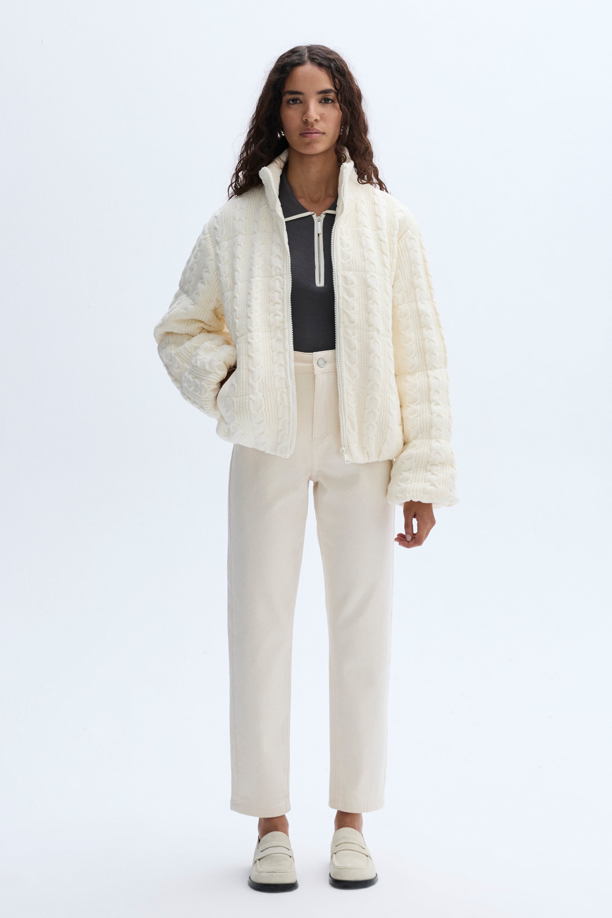 ÖRGÜLÜ DİK YAKA MONT CEKET