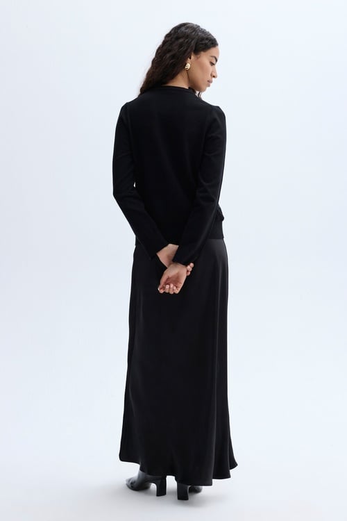  BİSİKLET YAKA TRİKO HIRKA