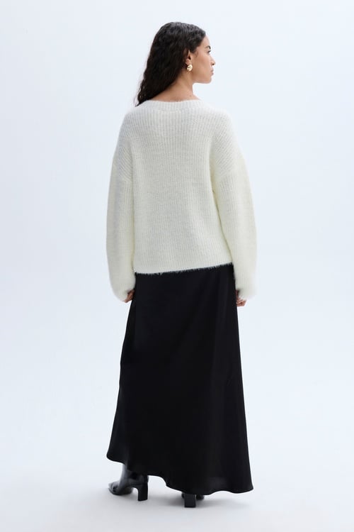 LOOSE FIT BİSİKLET YAKA YUMUŞAK DOKULU TRİKO KAZAK