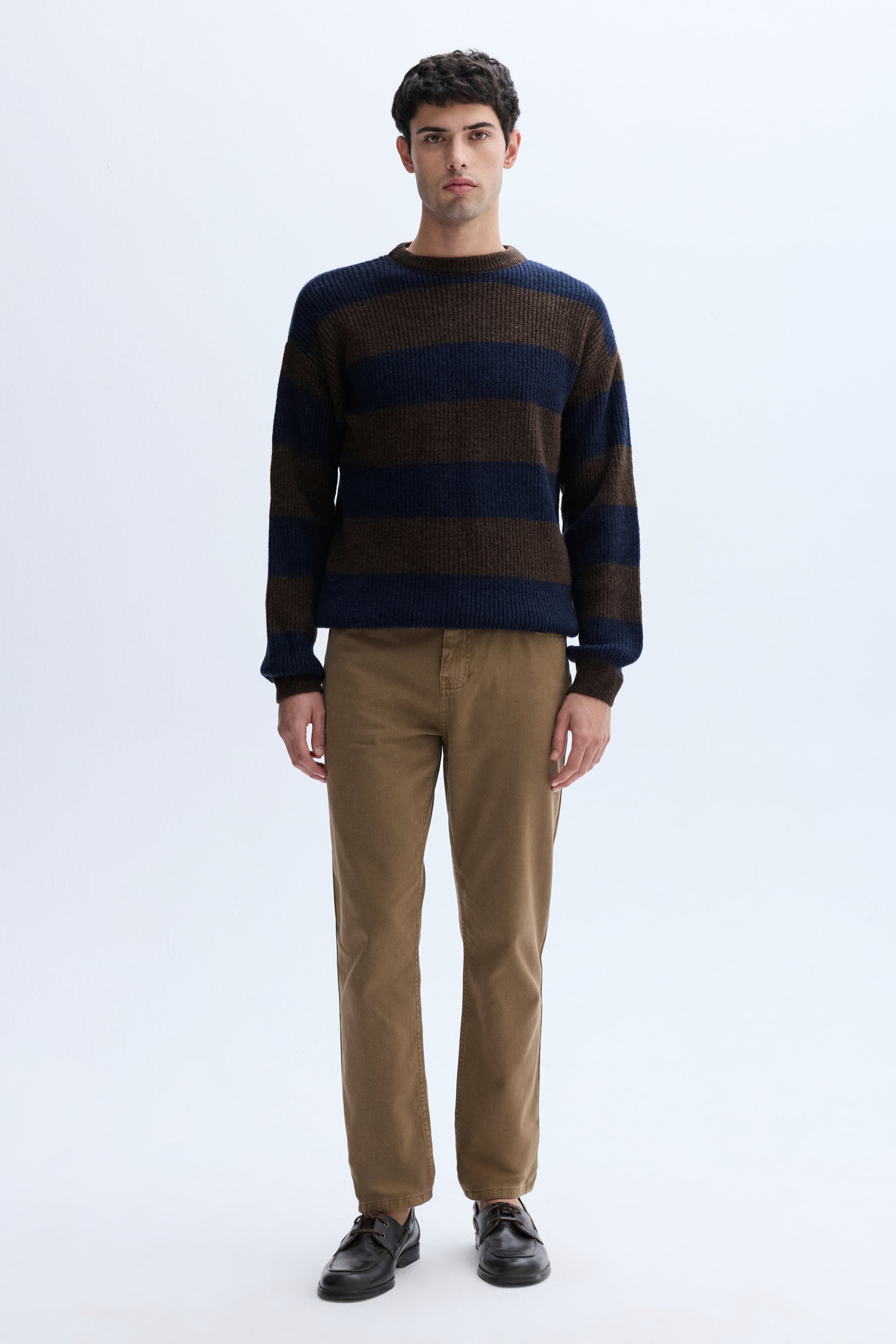 RENK BLOKLU BİSİKLET YAKA KAZAK