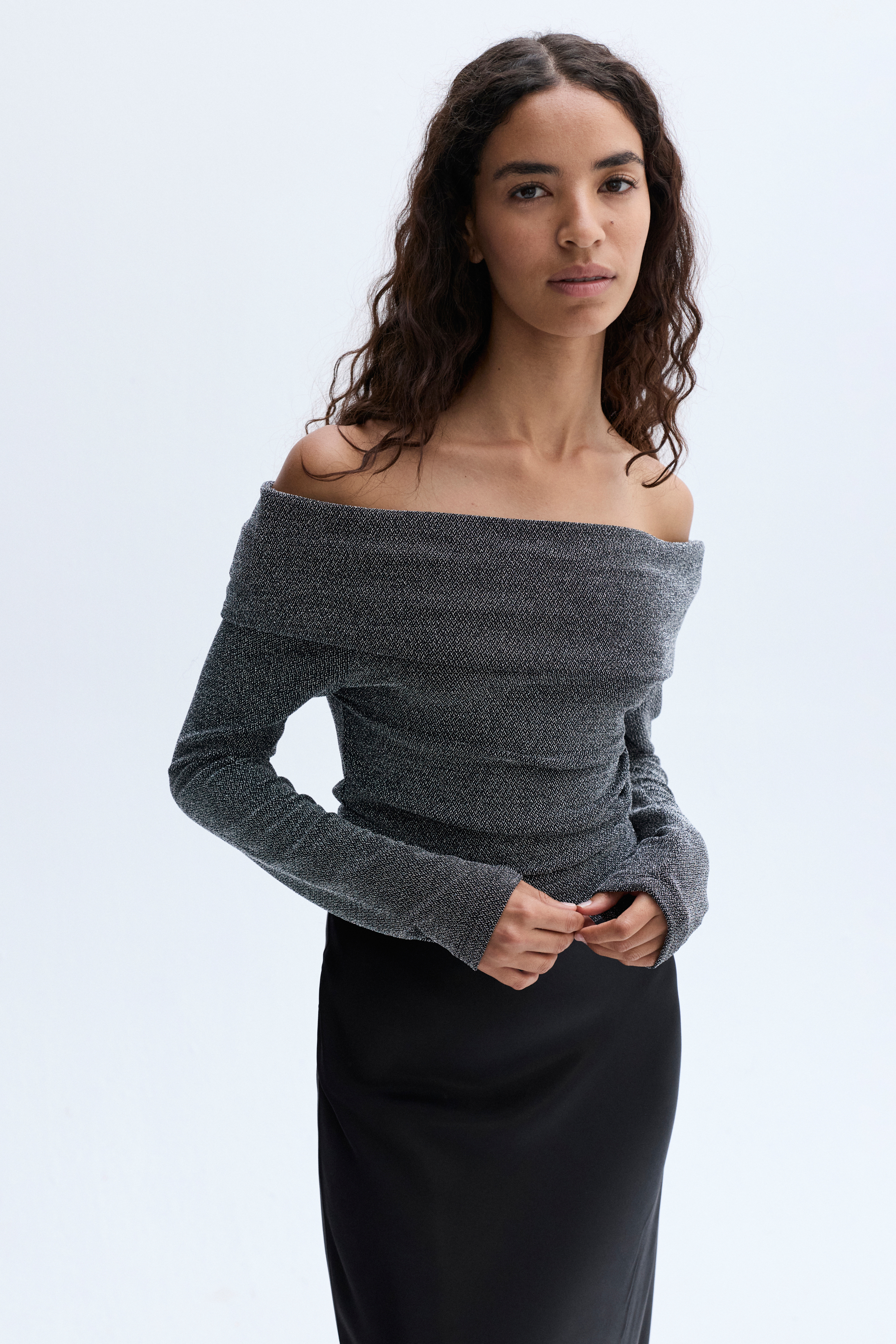 KAYIK YAKA FITTED UZUN KOLLU BLUZ