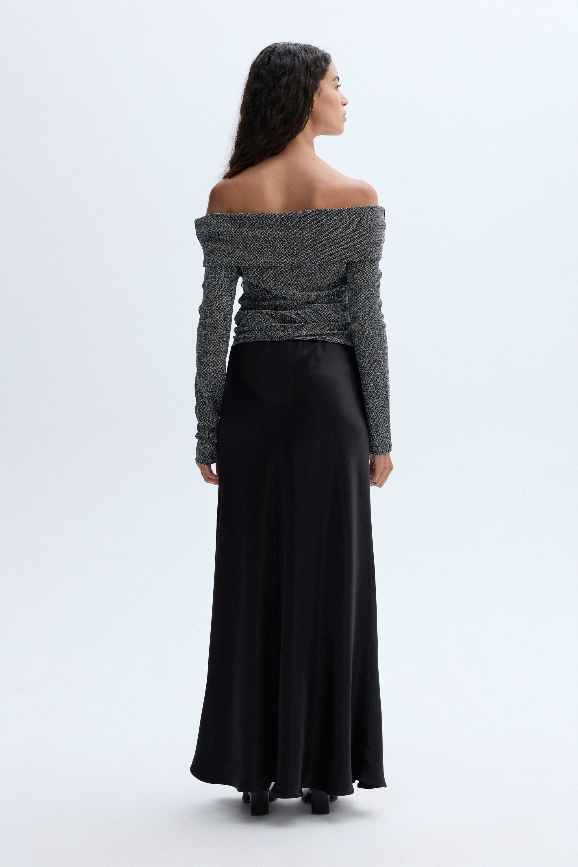 KAYIK YAKA FITTED UZUN KOLLU BLUZ