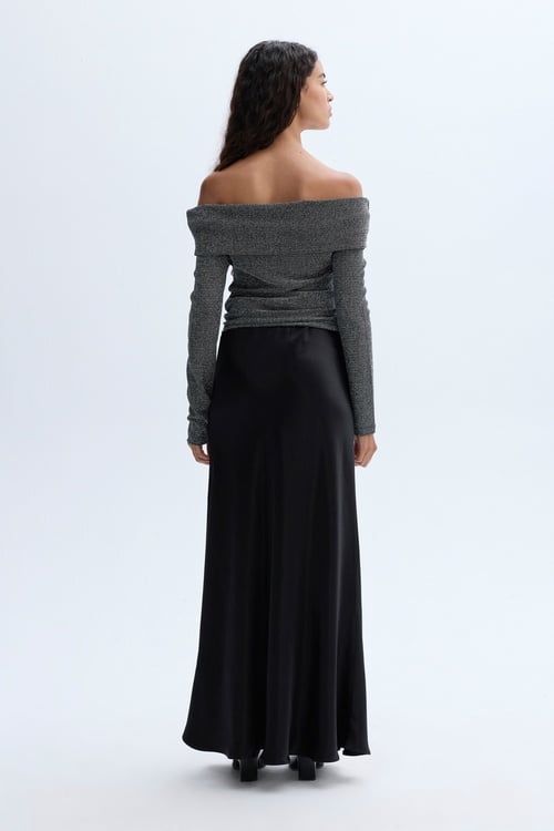 KAYIK YAKA FITTED UZUN KOLLU BLUZ