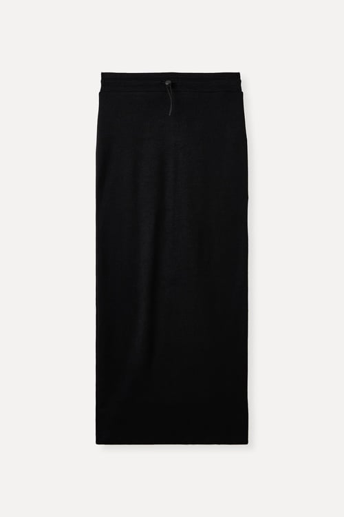 BELİ LASTİKLİ ARKA YIRTMAÇLI UZUN ETEK