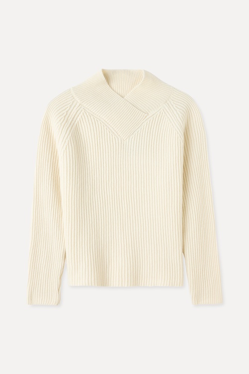  KRUVAZE YAKA YÜN KARIŞIMLI KAZAK