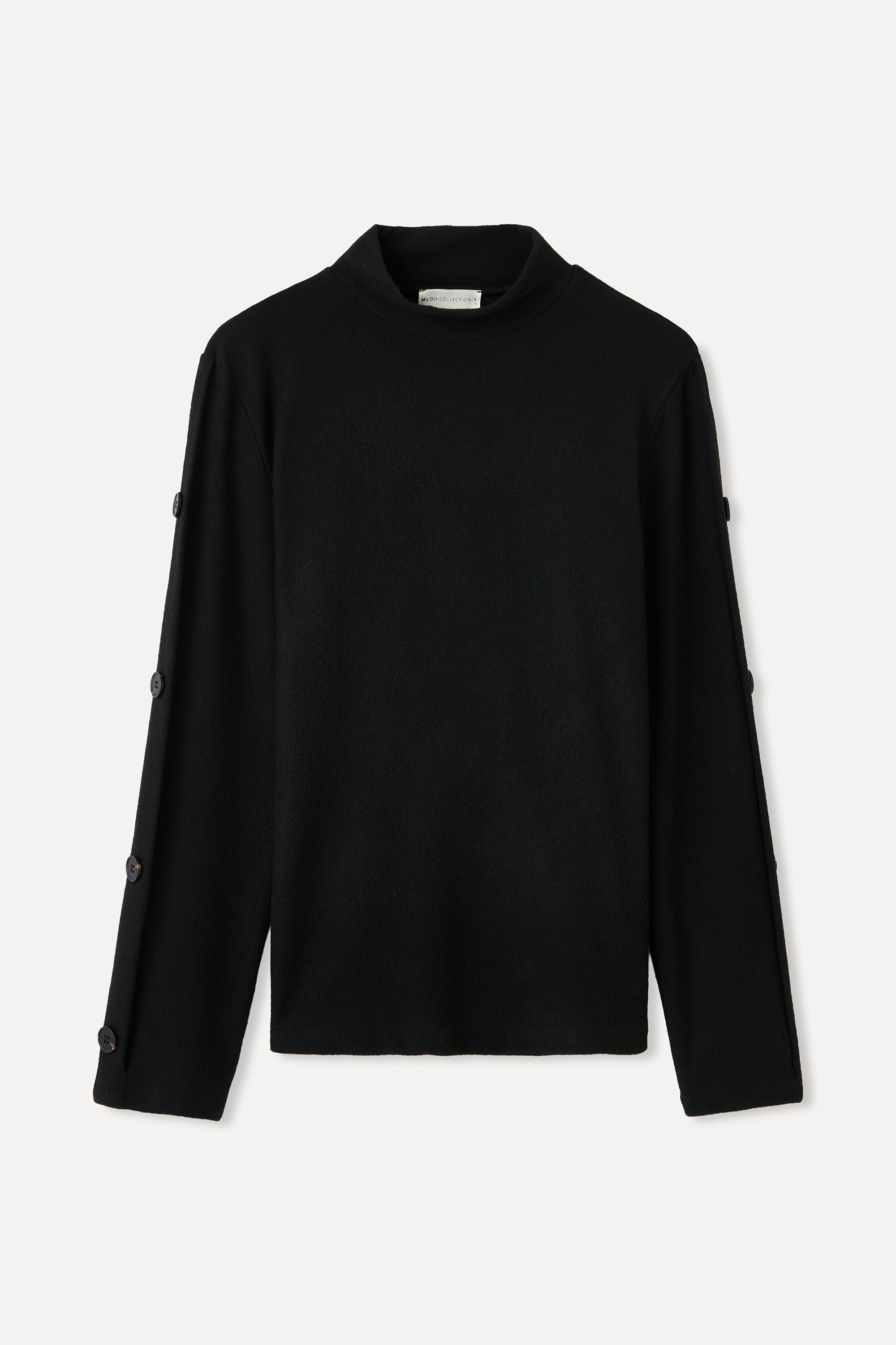 DİK YAKA DÜĞME DETAYLI KAZAK