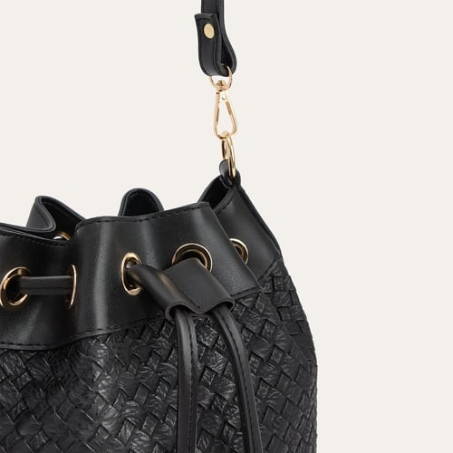 BÜZGÜLÜ ÖRGÜ GÖRÜNÜMLÜ OMUZ ÇANTASI