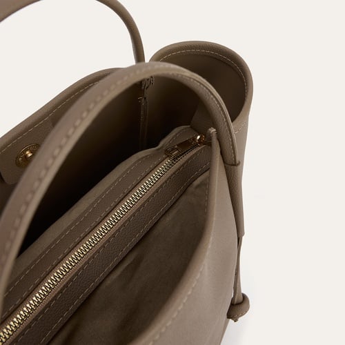 DERİ GÖRÜNÜMLÜ EL ÇANTASI