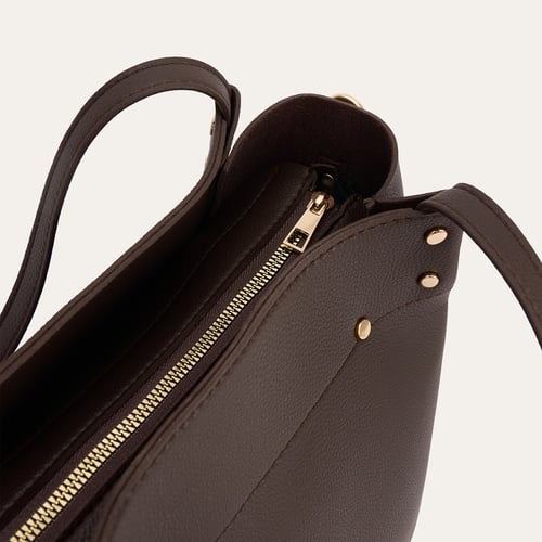 ASKI DETAYLI OMUZ ÇANTASI