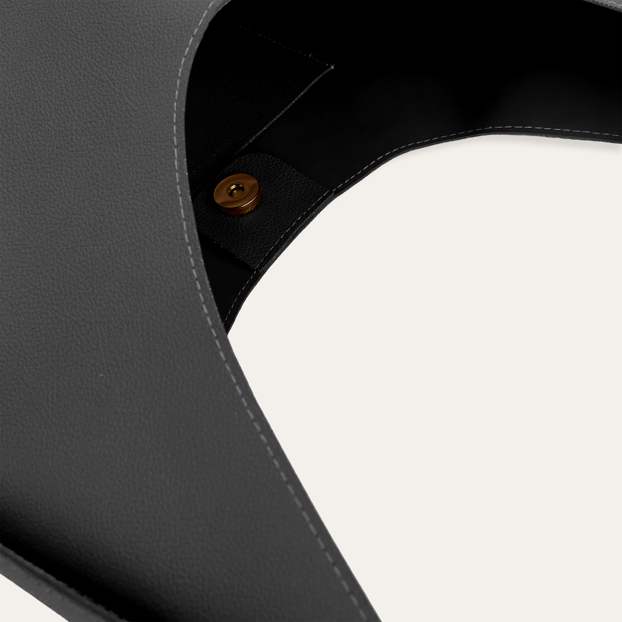 DERİ GÖRÜNÜMLÜ EL ÇANTASI