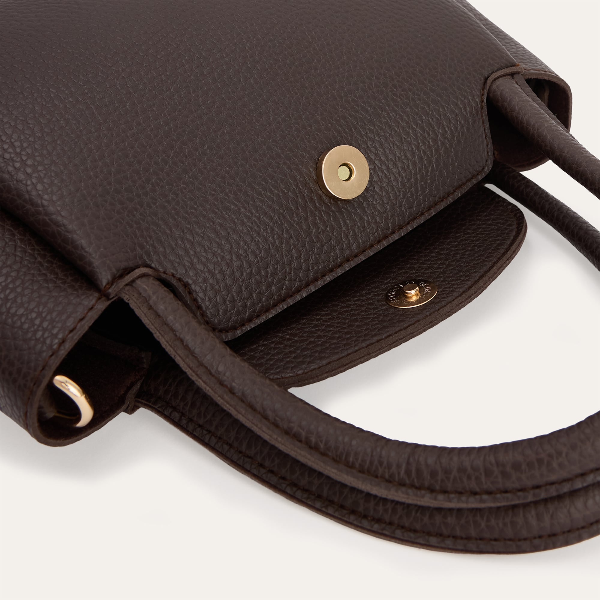 DERİ GÖRÜNÜMLÜ OMUZ ÇANTASI