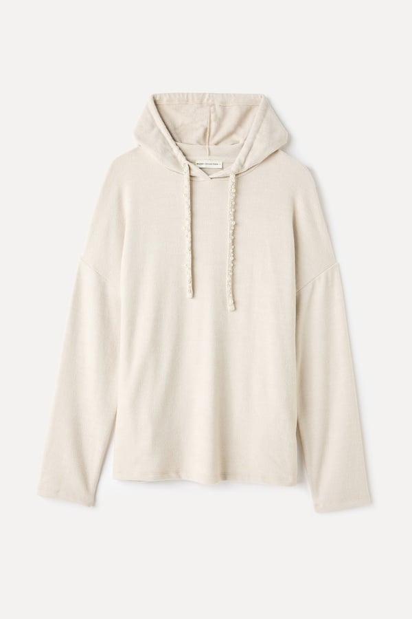 İNCİ DETAYLI KAPÜŞONLU SWEATSHIRT