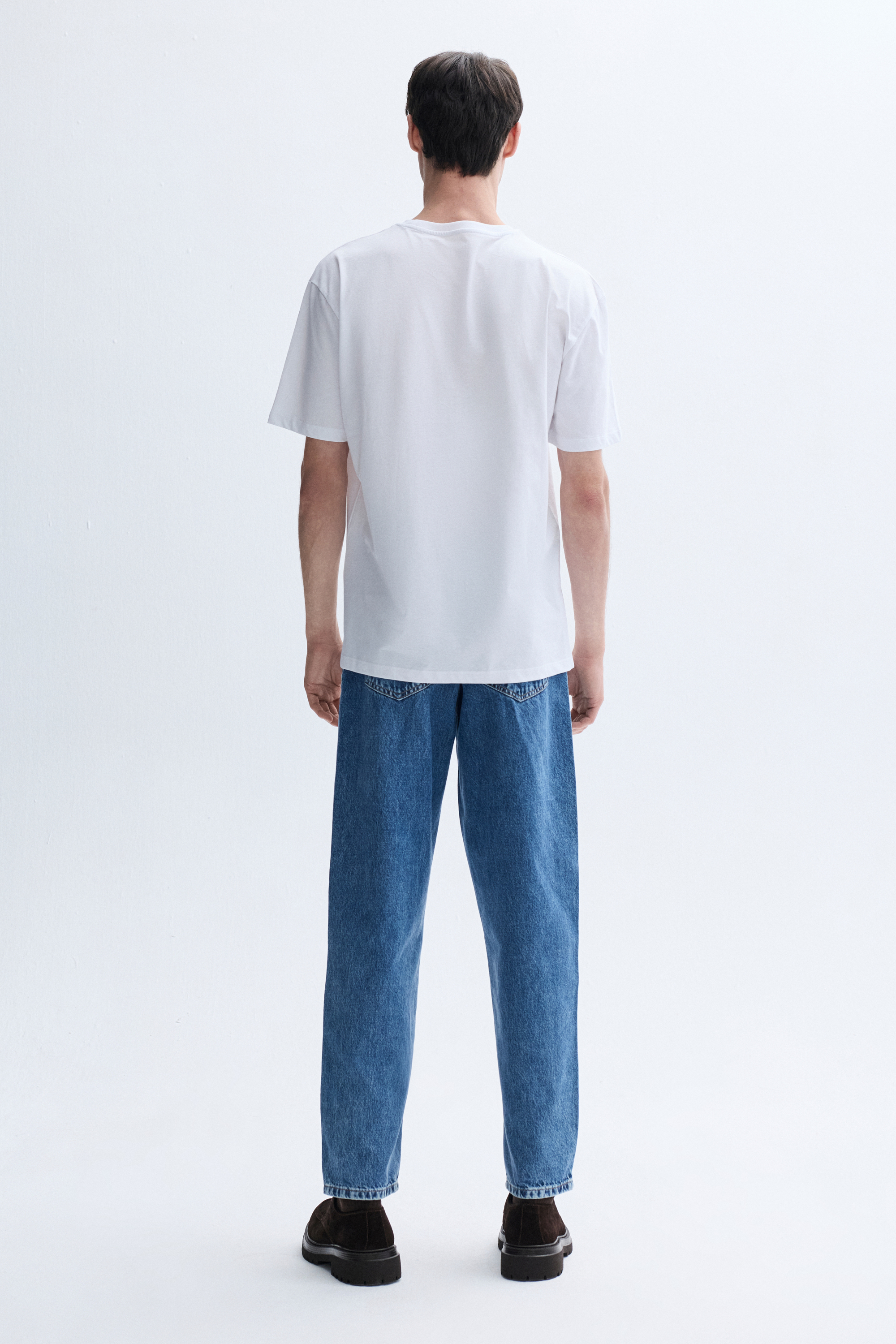 COMFORT FIT BASKILI BİSİKLET YAKA T-SHIRT