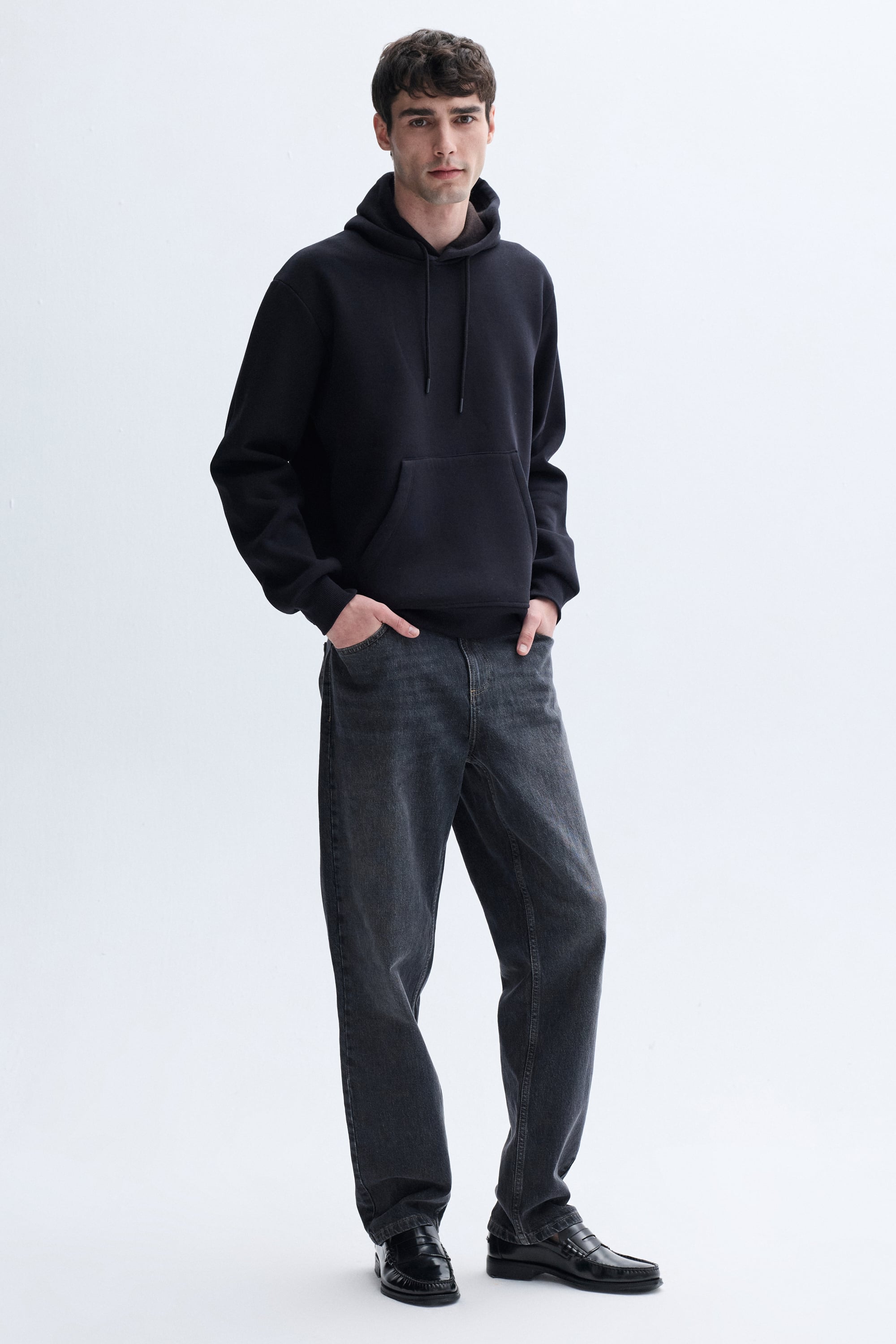 KANGURU CEPLİ KAPÜŞONLU SWEATSHIRT