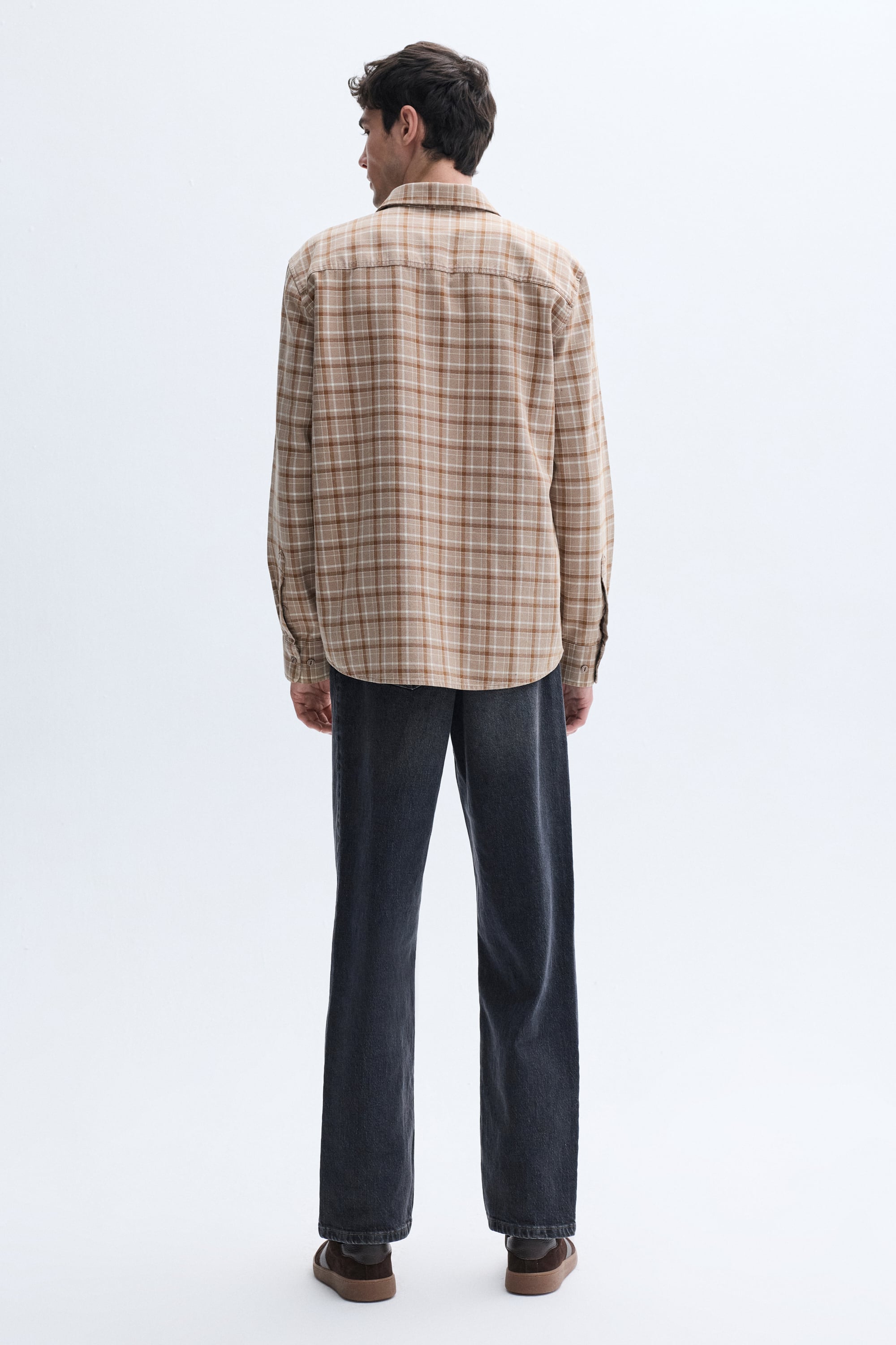 REGULAR FIT UZUN KOLLU EKOSELİ GÖMLEK