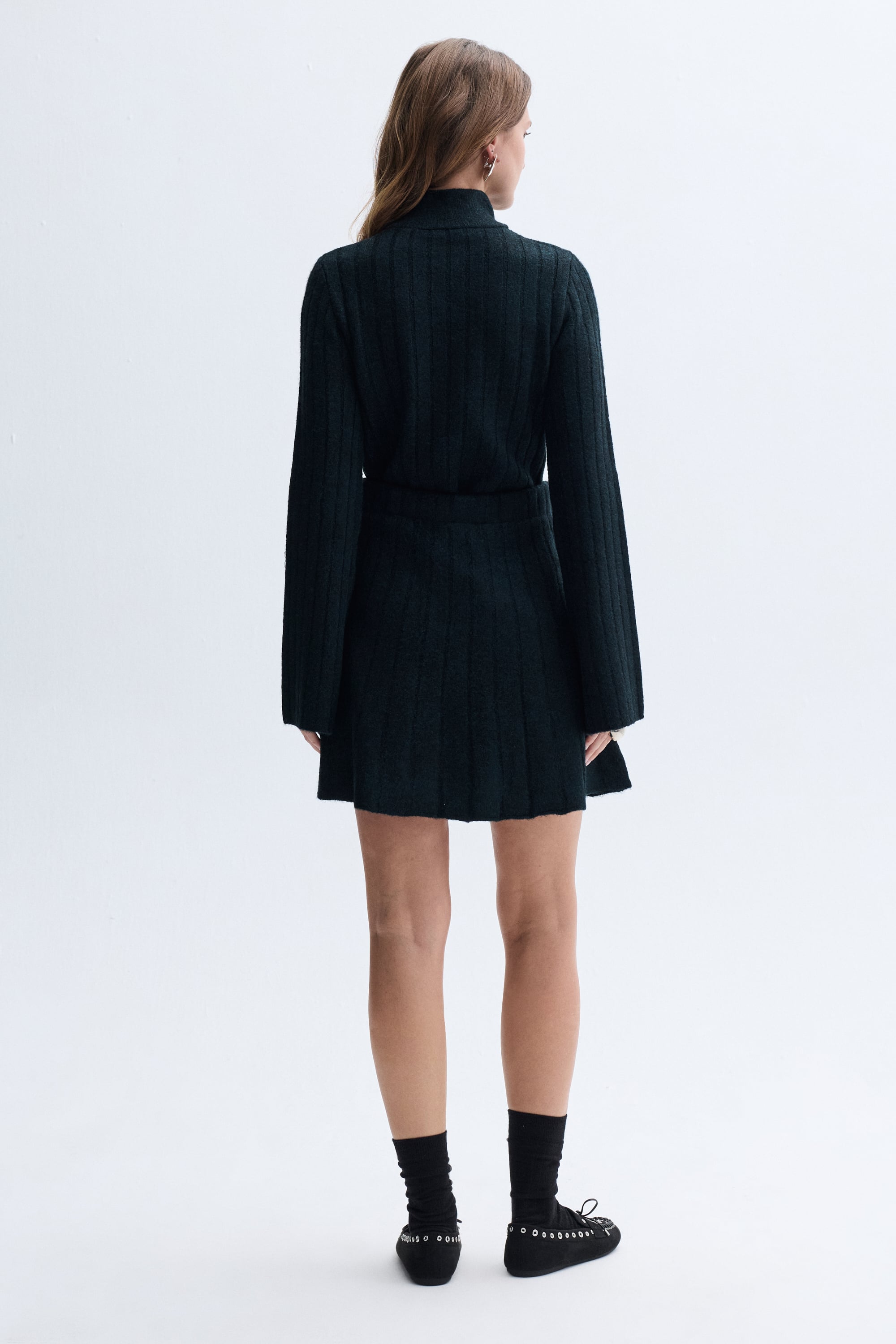 LOOSE FIT DİK YAKA KAZAK