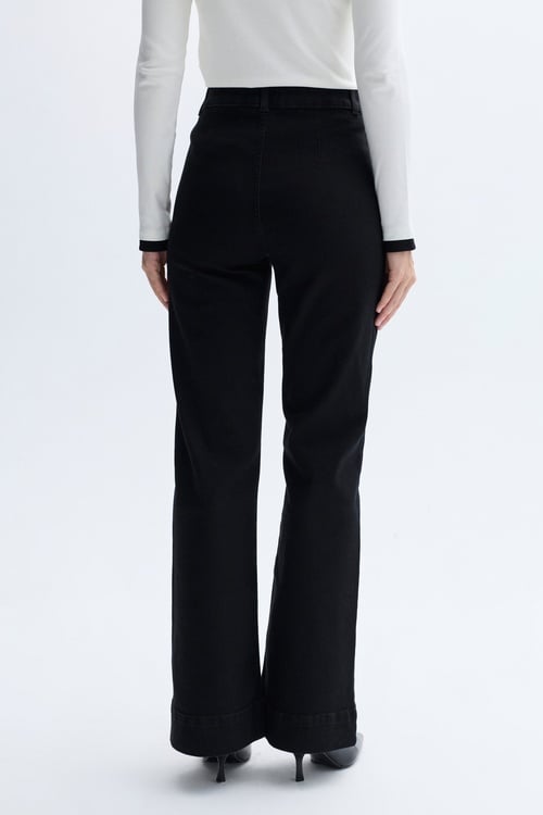 ÖN CEP DETAYLI JEAN PANTOLON