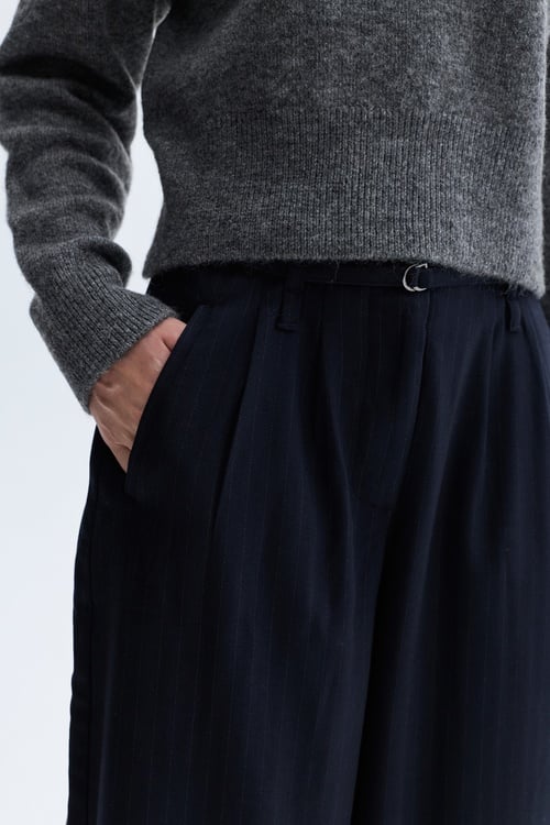 ÇİZGİLİ KEMER DETAYLI WIDE LEG PANTOLON