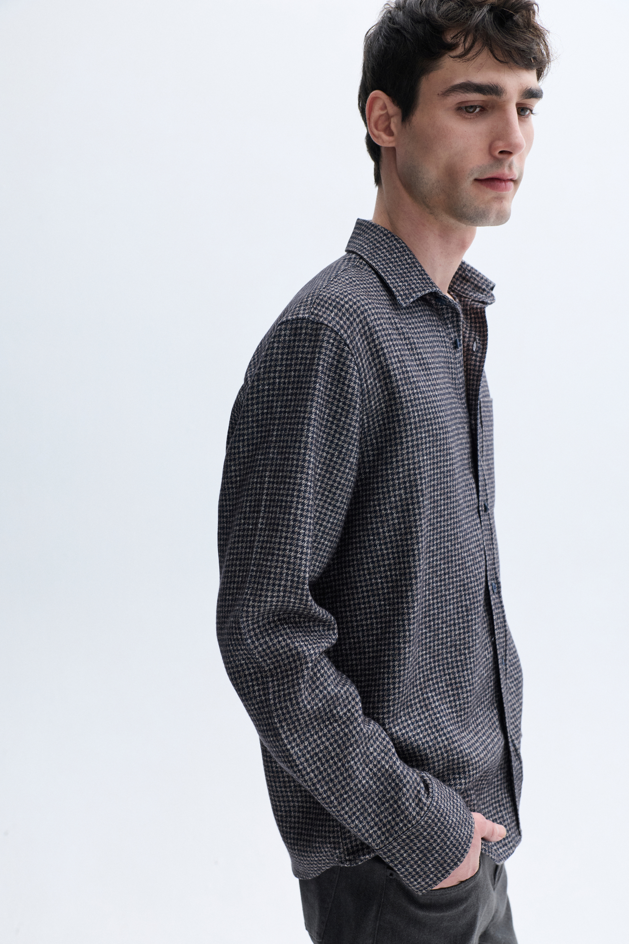 JAKARLI REGULAR FIT LİYOSEL UZUN KOLLU GÖMLEK