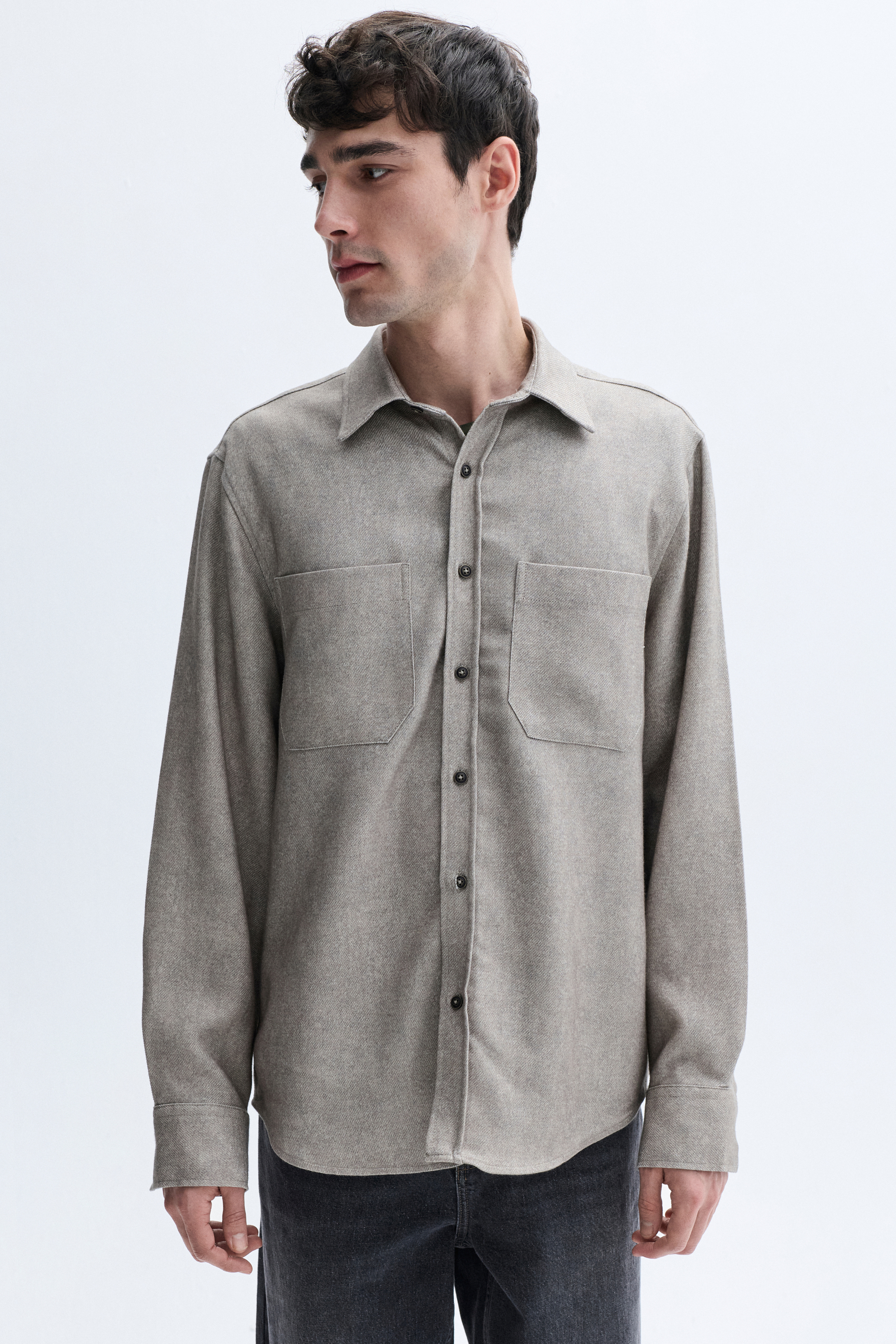 ÇİFT CEPLİ REGULAR FIT LİYOSEL UZUN KOLLU GÖMLEK