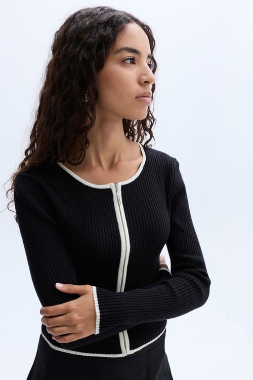  FERMUARLI TRİKO HIRKA