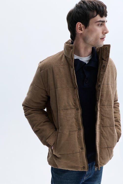 DİK YAKA KADİFE DOKULU PUFFER MONT