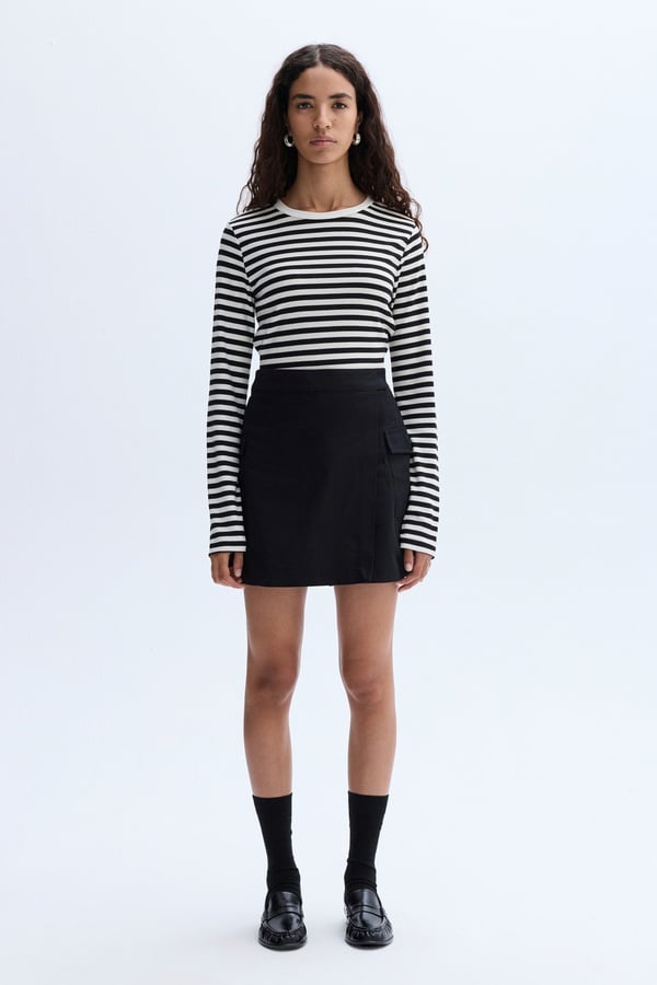 CEPLİ MİNİ ŞORT ETEK