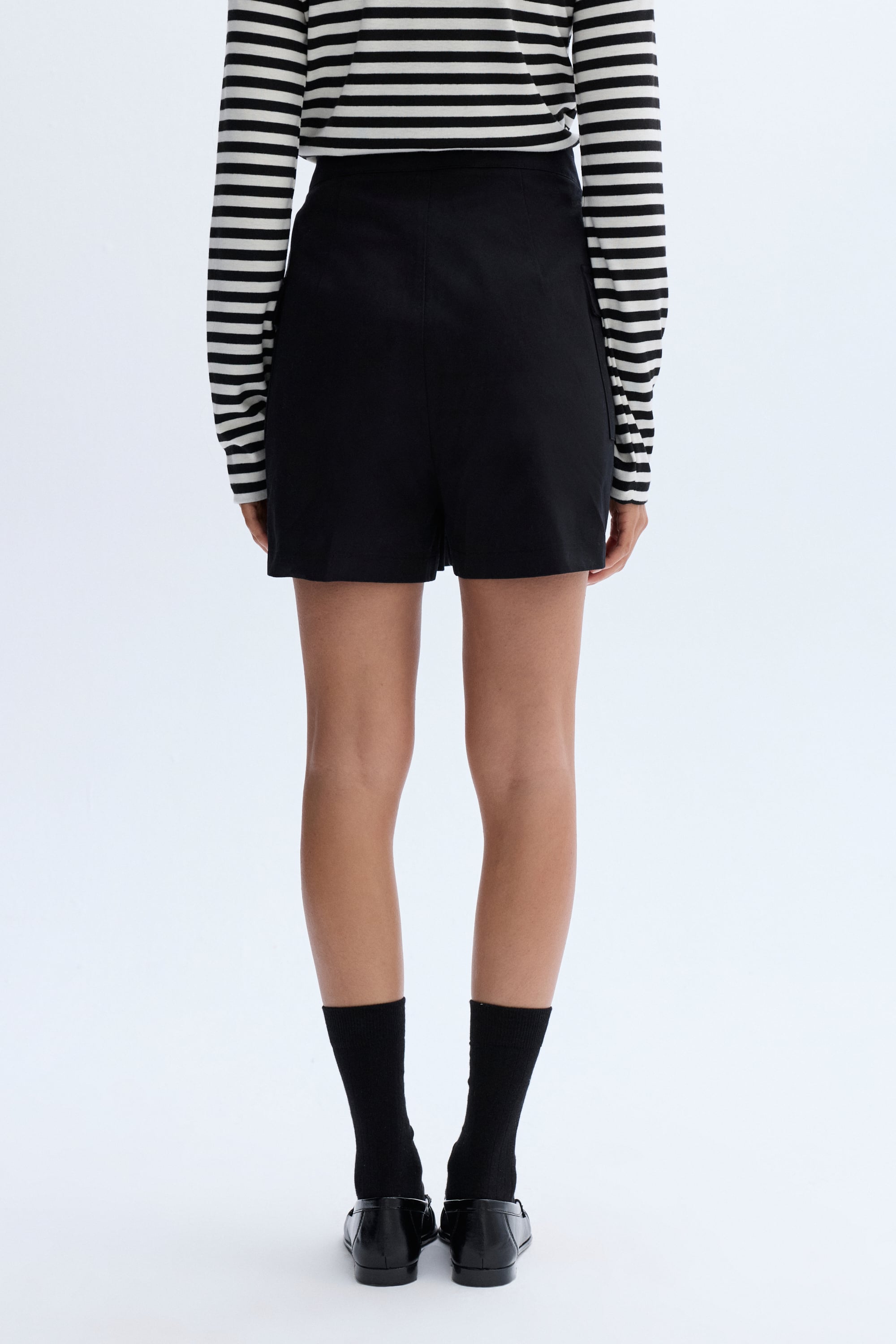 CEPLİ MİNİ ŞORT ETEK