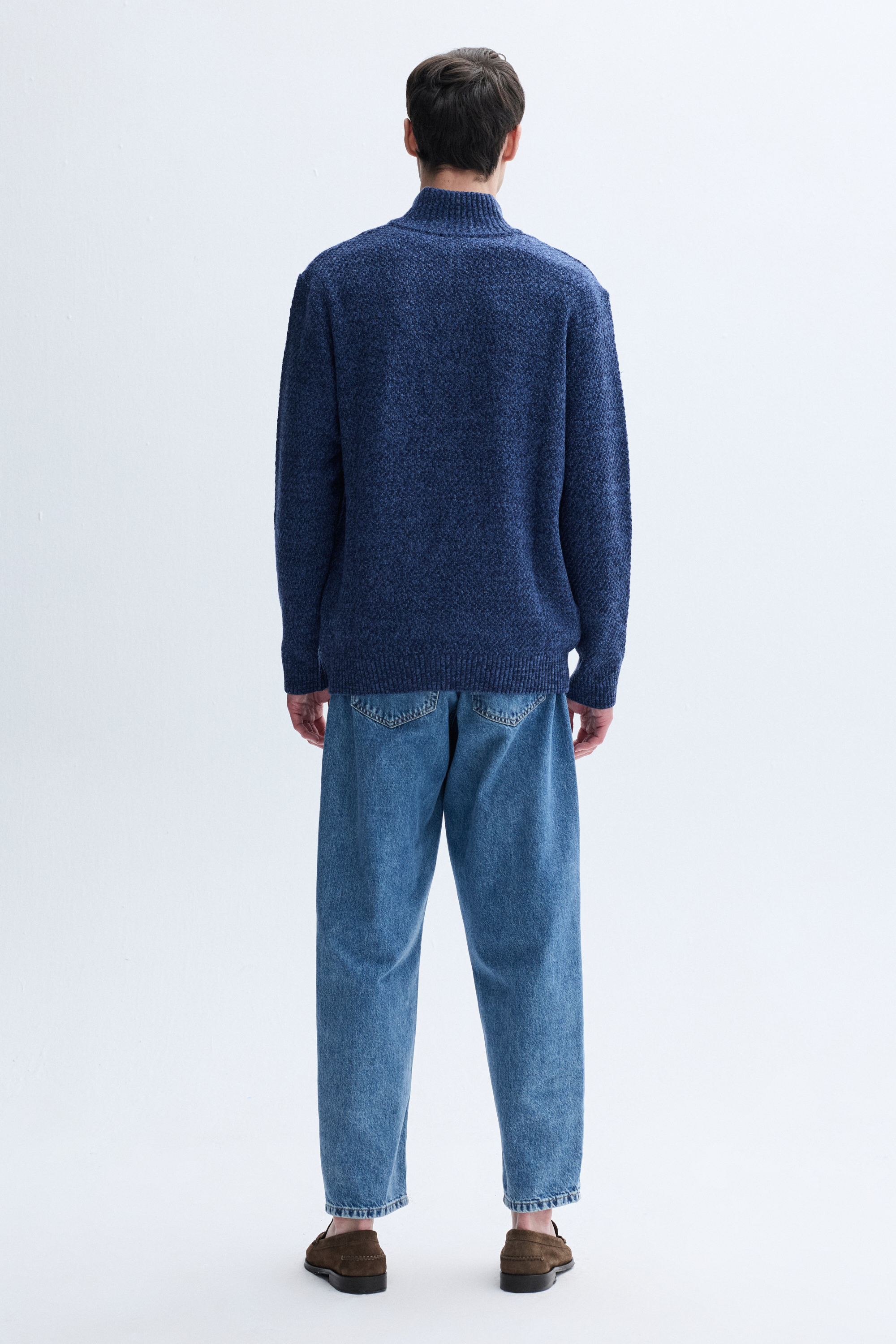 FERMUARLI DİK YAKA YÜN KARIŞIMLI KAZAK