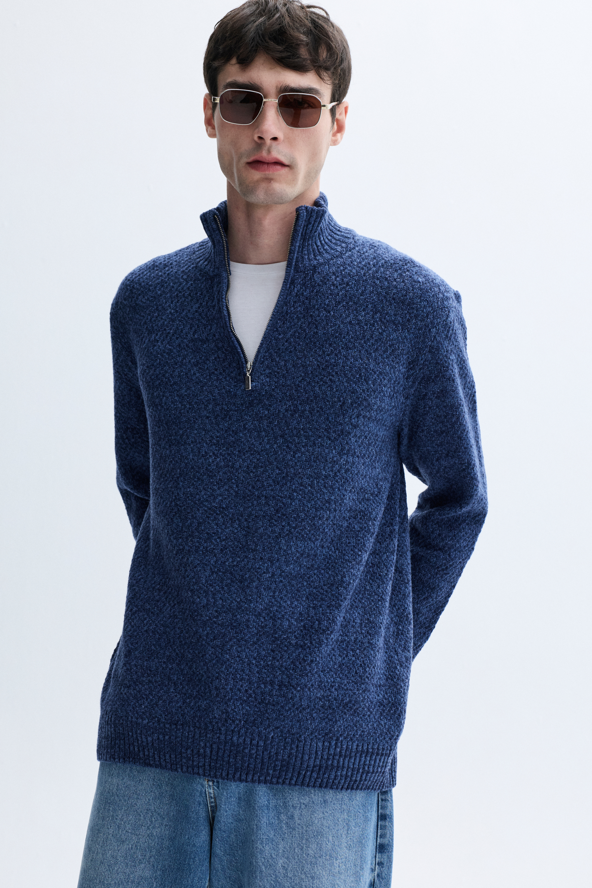 FERMUARLI DİK YAKA YÜN KARIŞIMLI KAZAK