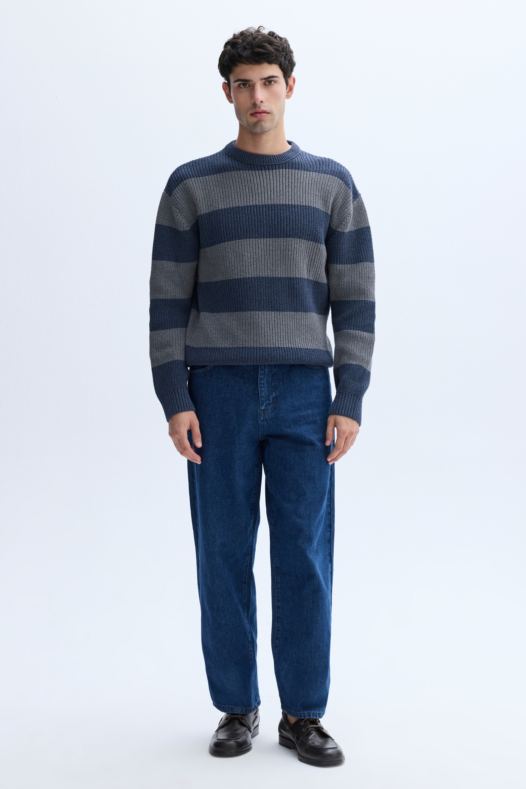 LOOSE FIT ÇİZGİLİ KAZAK