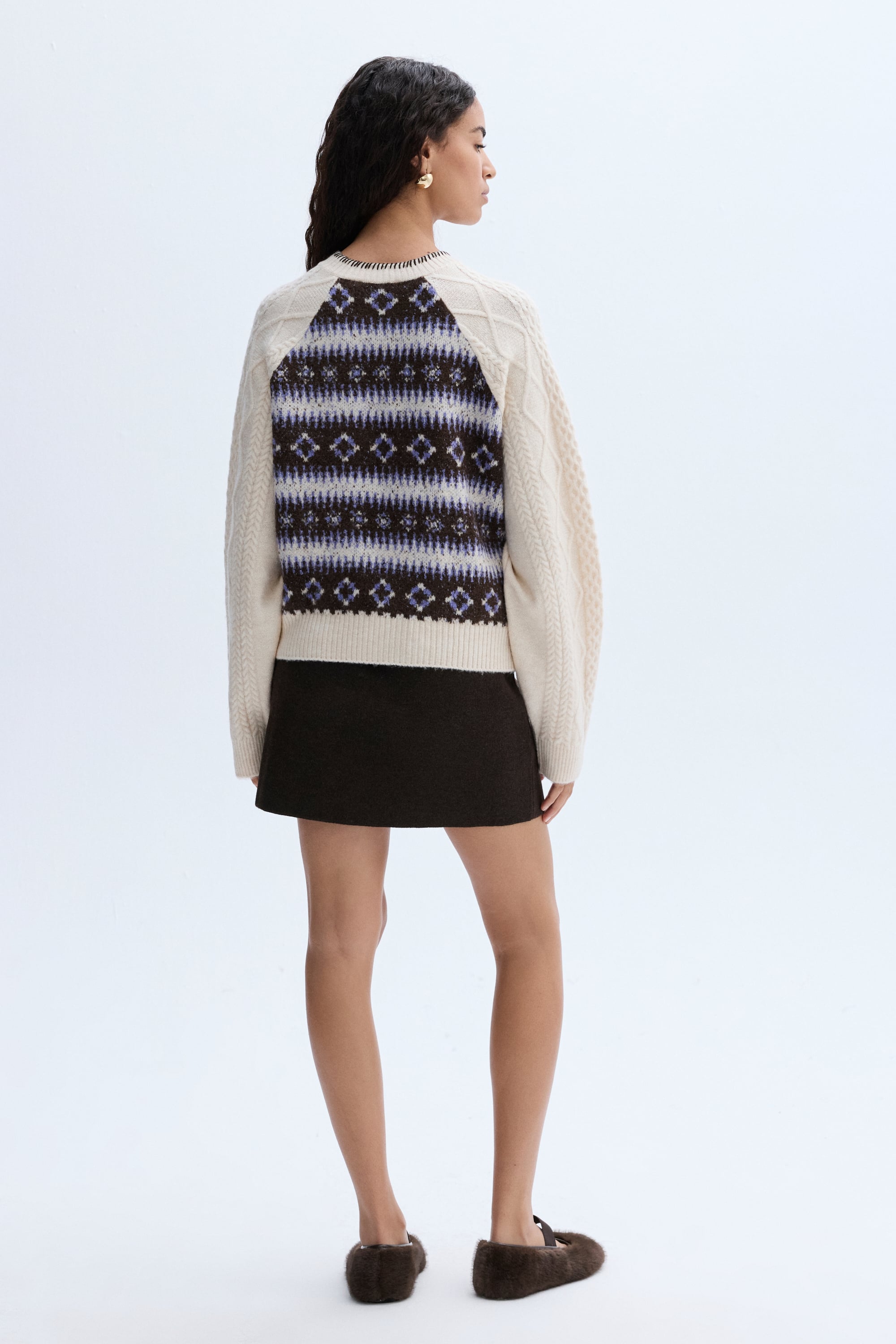 JAKARLI BİSİKLET YAKA HIRKA