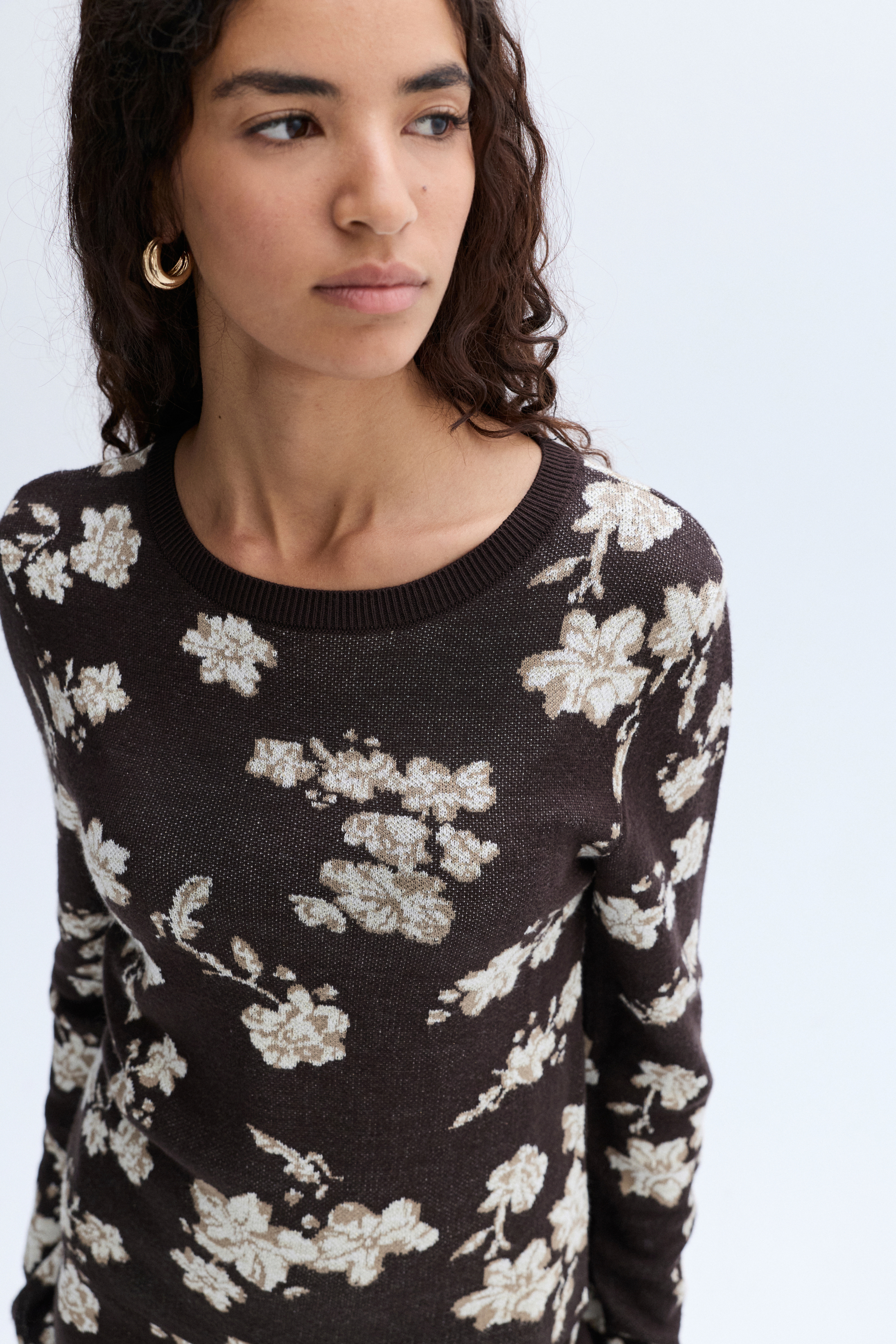 FLORAL DESENLİ JAKARLI KAZAK