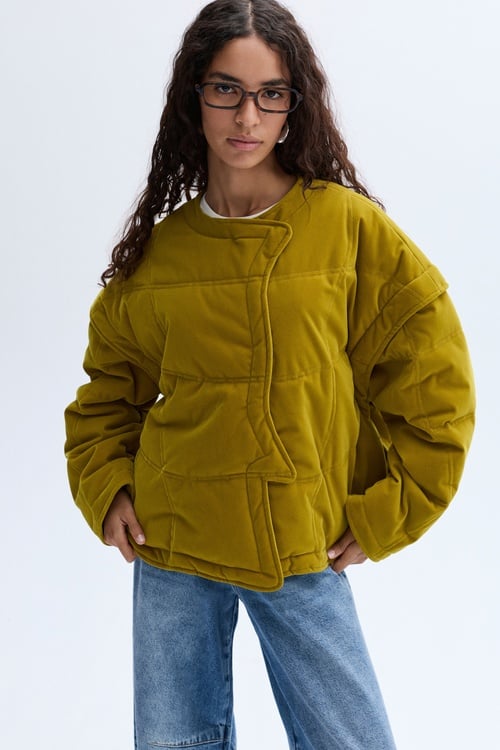 KAPİTONELİ ASİMETRİK KAPAMA CROP MONT CEKET