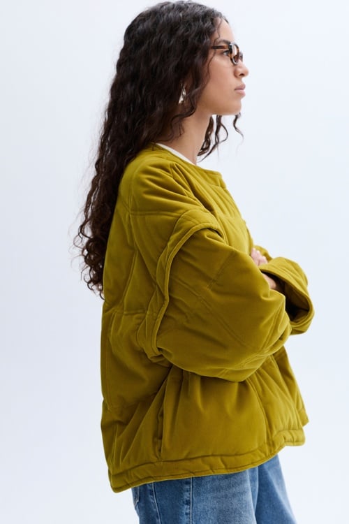 KAPİTONELİ ASİMETRİK KAPAMA CROP MONT CEKET