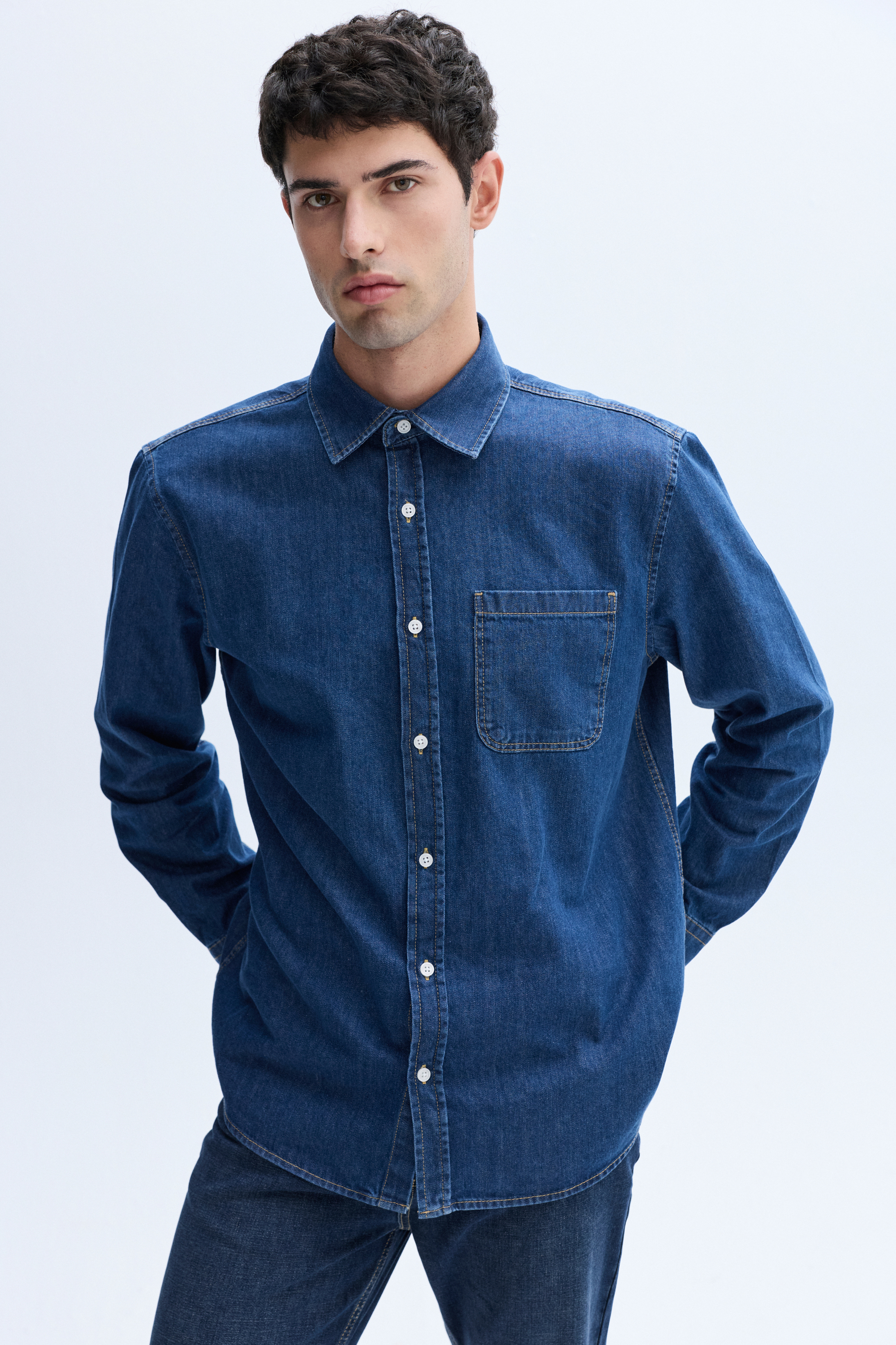 REGULAR FIT UZUN KOLLU JEAN GÖMLEK