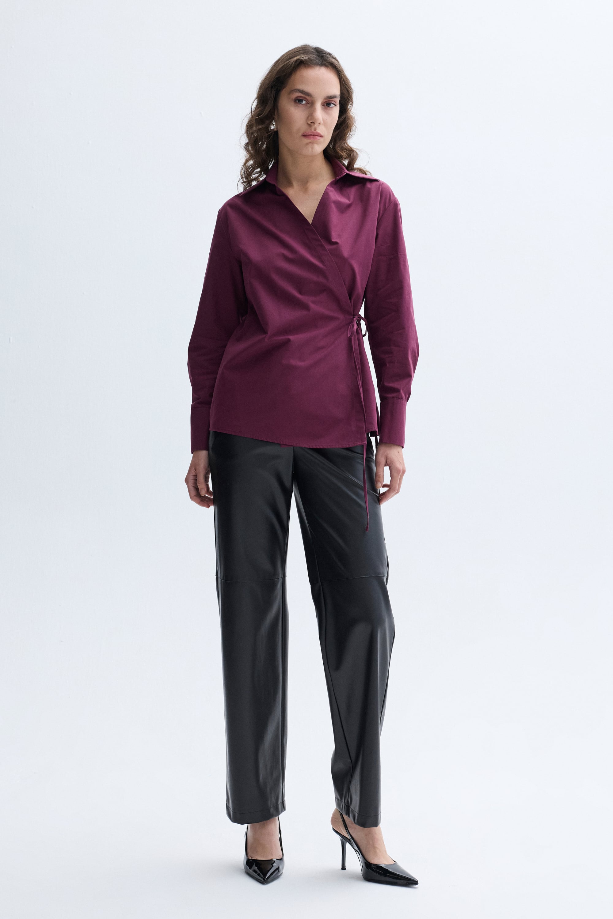 KRUVAZE BAĞLAMA DETAYLI GÖMLEK